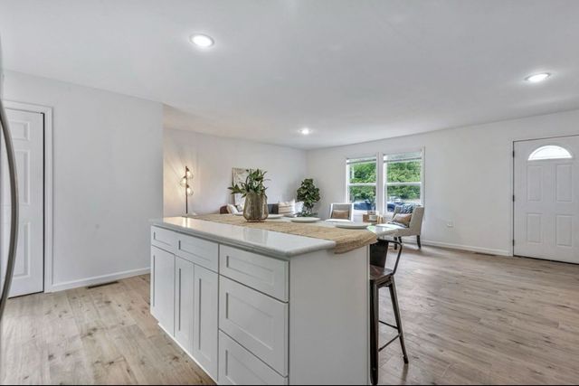 10498 Missionary Ridge Rd, Bon Aqua, TN 37025