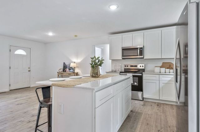 10498 Missionary Ridge Rd, Bon Aqua, TN 37025