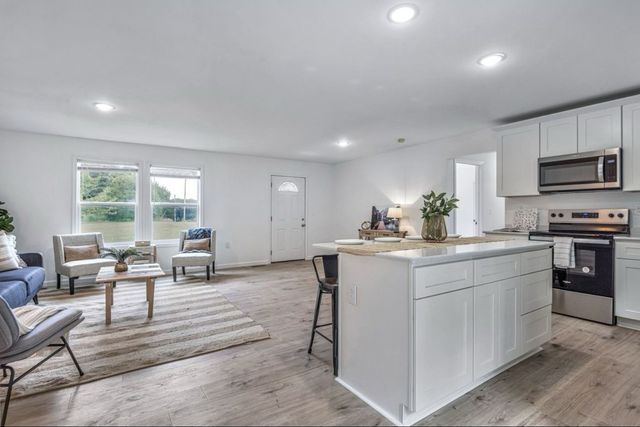 10498 Missionary Ridge Rd, Bon Aqua, TN 37025