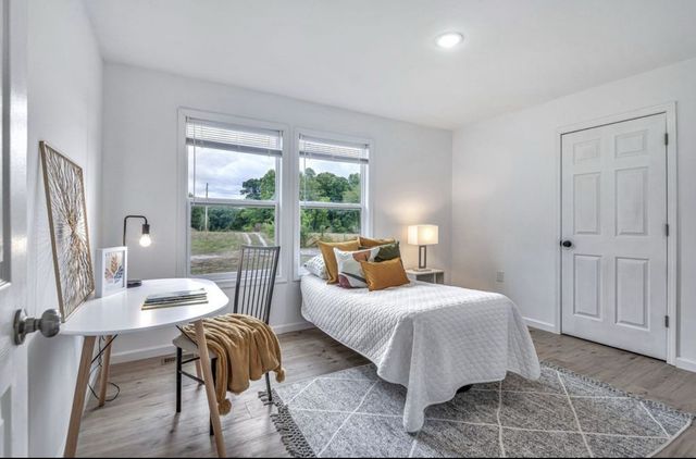 10498 Missionary Ridge Rd, Bon Aqua, TN 37025