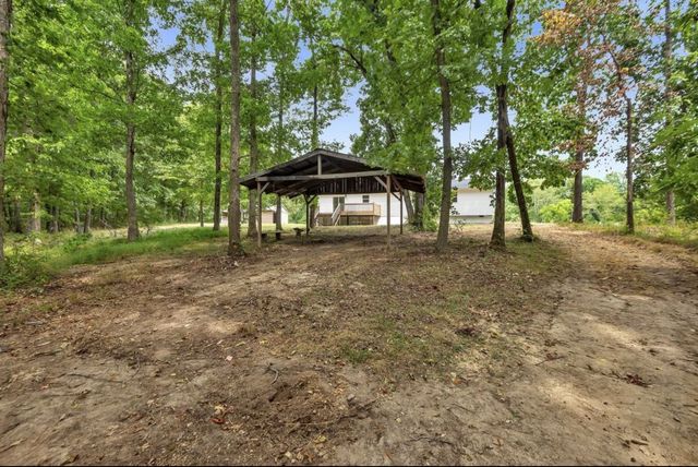 10498 Missionary Ridge Rd, Bon Aqua, TN 37025