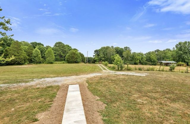 10498 Missionary Ridge Rd, Bon Aqua, TN 37025