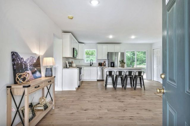 10498 Missionary Ridge Rd, Bon Aqua, TN 37025