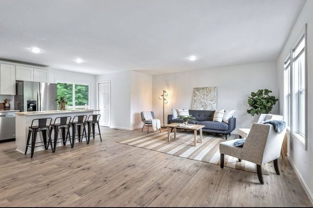 10498 Missionary Ridge Rd, Bon Aqua, TN 37025