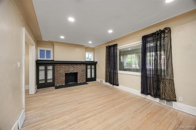 10320 Crocuslawn Street, Detroit, MI 48204