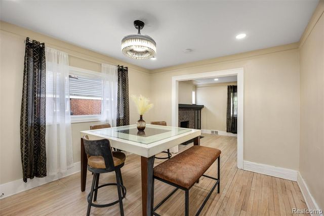 10320 Crocuslawn Street, Detroit, MI 48204