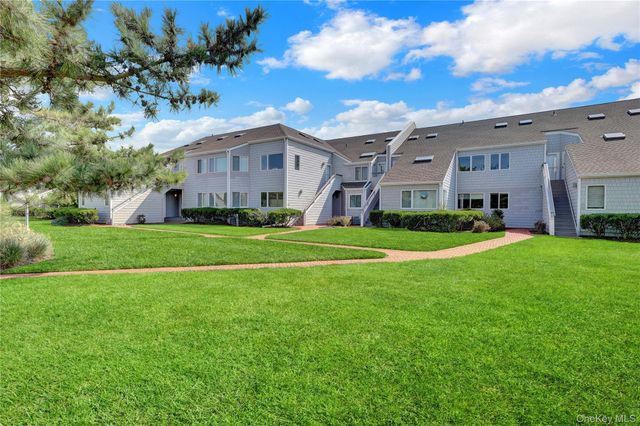 2820 Shipyard Lane 2C2, East Marion, NY 11939