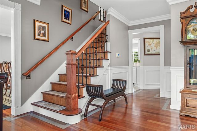 1609 Featherstone Drive, Town And Country, MO 63131