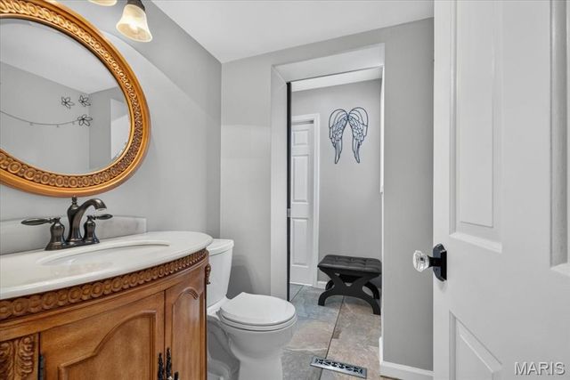 1609 Featherstone Drive, Town And Country, MO 63131