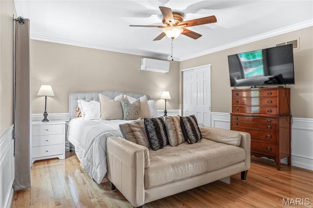 1609 Featherstone Drive, Town And Country, MO 63131