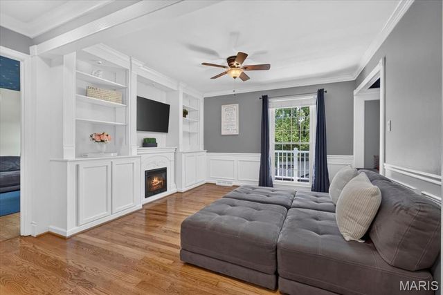 1609 Featherstone Drive, Town And Country, MO 63131