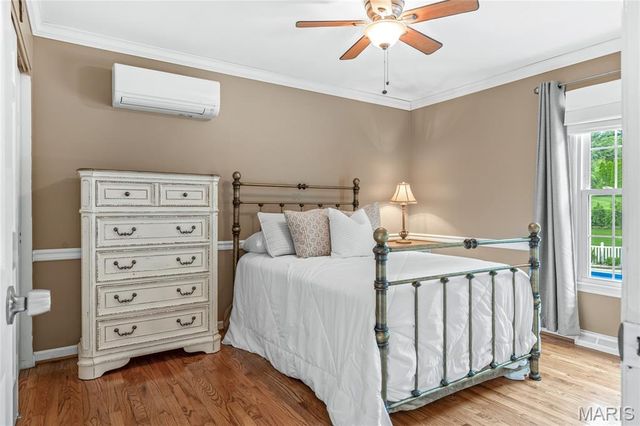 1609 Featherstone Drive, Town And Country, MO 63131