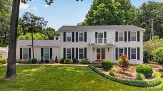 1609 Featherstone Drive, Town And Country, MO 63131