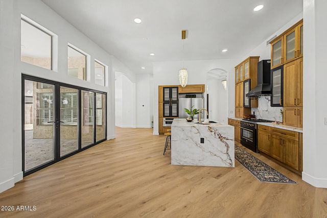 6034 E ANDERSON Drive, Scottsdale, AZ 85254