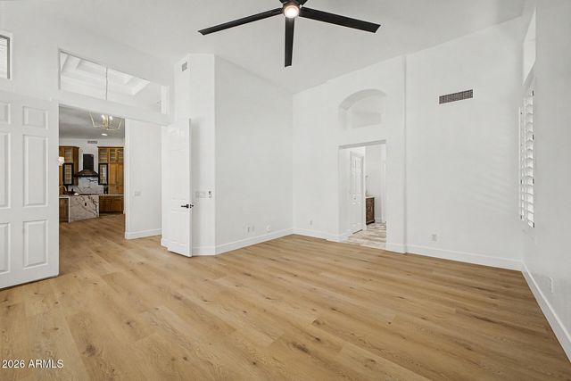 6034 E ANDERSON Drive, Scottsdale, AZ 85254