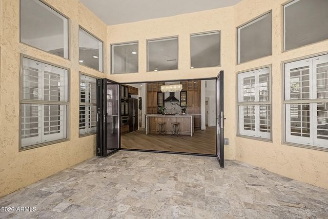 6034 E ANDERSON Drive, Scottsdale, AZ 85254