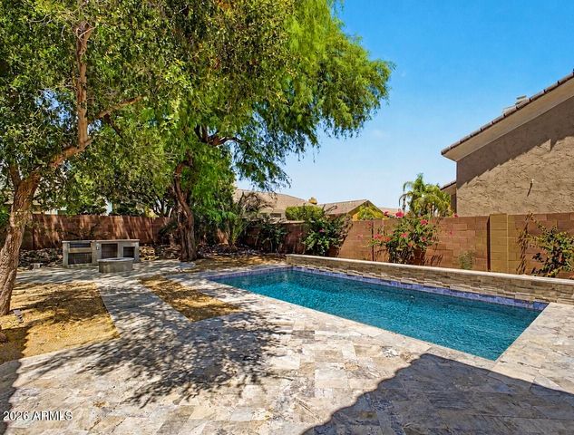 6034 E ANDERSON Drive, Scottsdale, AZ 85254