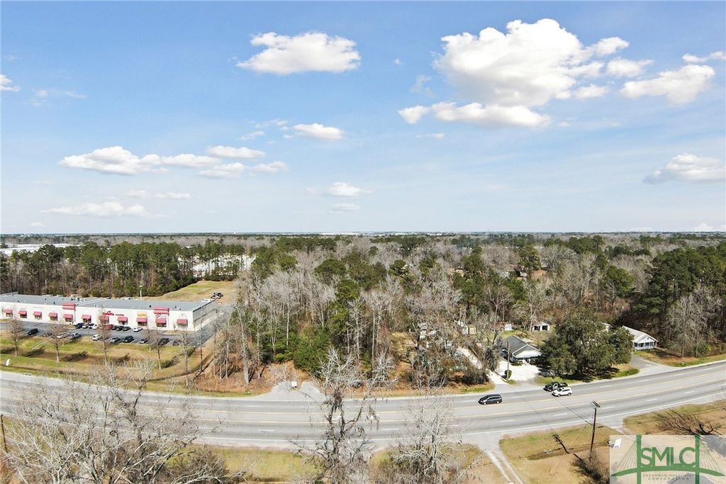 Image 5 of property listing at 1376 US HWY. 80 E Highway, Pooler, GA 31322