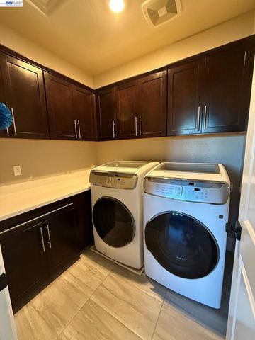 1022 Ginger Ct, Brentwood, CA 94513
