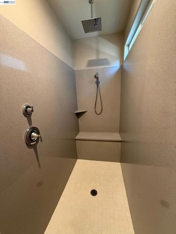 1022 Ginger Ct, Brentwood, CA 94513