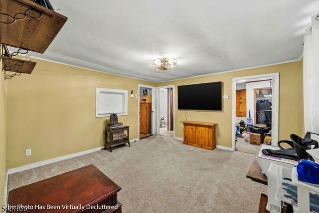 107 Oak Grove Rd, Raritan Twp., NJ 08822