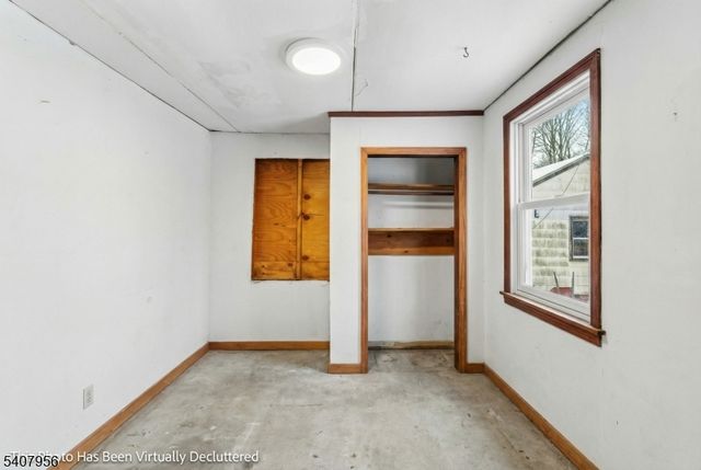 107 Oak Grove Rd, Raritan Twp., NJ 08822