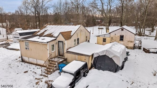 107 Oak Grove Rd, Raritan Twp., NJ 08822