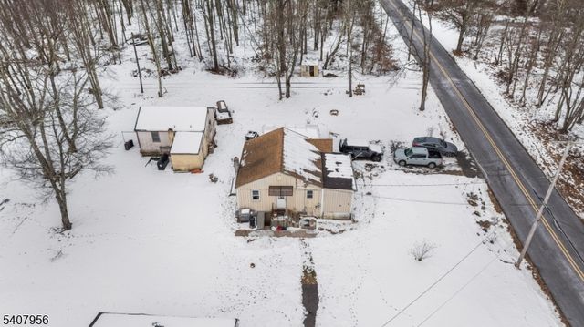 107 Oak Grove Rd, Raritan Twp., NJ 08822