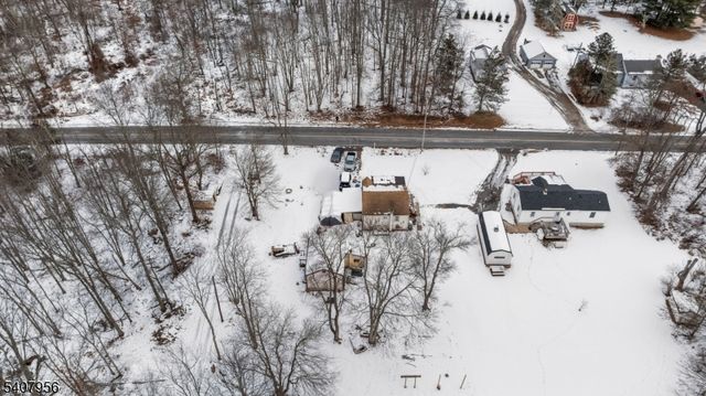 107 Oak Grove Rd, Raritan Twp., NJ 08822