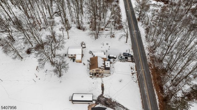 107 Oak Grove Rd, Raritan Twp., NJ 08822