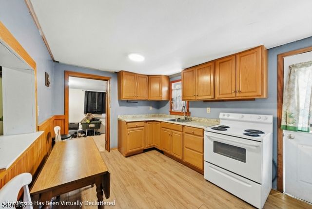 107 Oak Grove Rd, Raritan Twp., NJ 08822