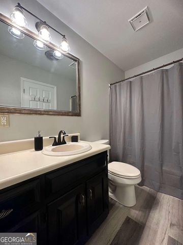 6041 COBB Street, Lula, GA 30554