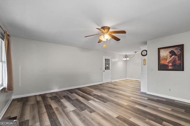 6041 COBB Street, Lula, GA 30554