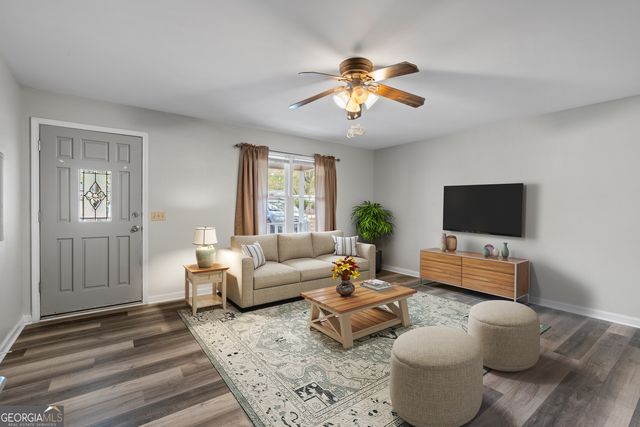 6041 COBB Street, Lula, GA 30554