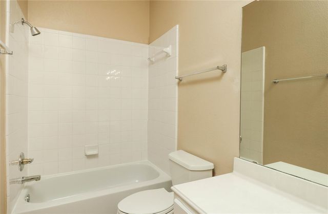 717 Summerfield Drive, Murphy, TX 75094