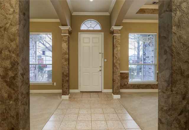 717 Summerfield Drive, Murphy, TX 75094