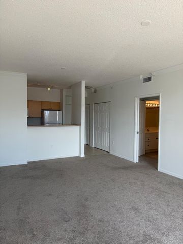 616 Clearwater Park Road 407, West Palm Beach, FL 33401