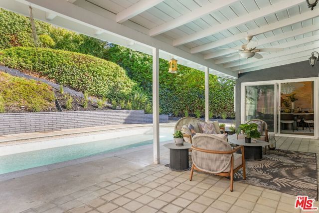 126 N Thurston Avenue, Los Angeles, CA 90049