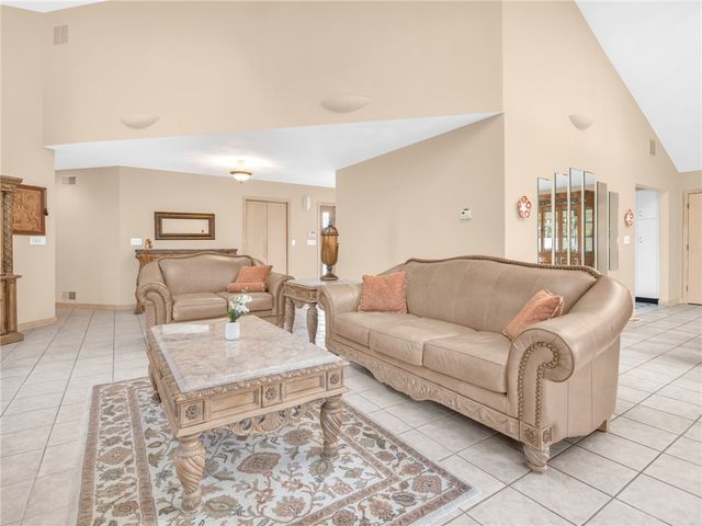 51 Janet Drive, Cranston, RI 02921