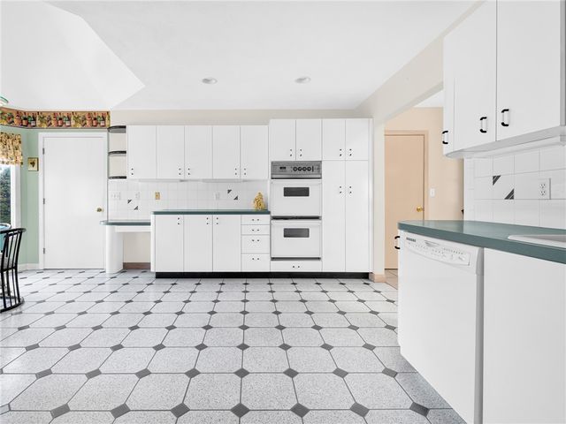 51 Janet Drive, Cranston, RI 02921