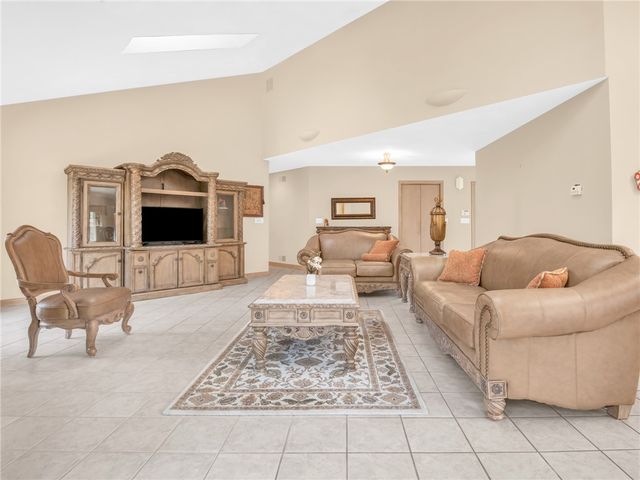 51 Janet Drive, Cranston, RI 02921