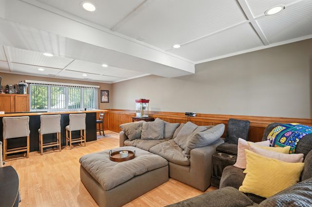 8921 W 125th Place, Cedar Lake, IN 46303