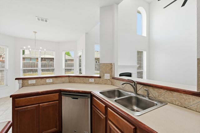 3617 Queenswood Court, Fort Worth, TX 76244