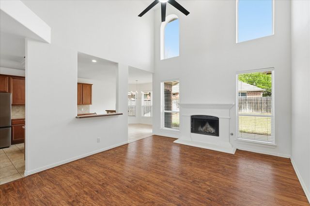 3617 Queenswood Court, Fort Worth, TX 76244