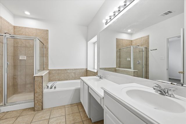 3617 Queenswood Court, Fort Worth, TX 76244