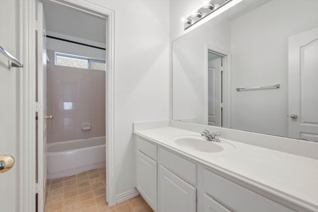 3617 Queenswood Court, Fort Worth, TX 76244