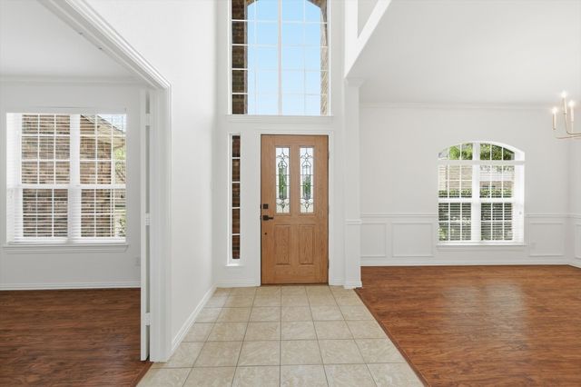 3617 Queenswood Court, Fort Worth, TX 76244