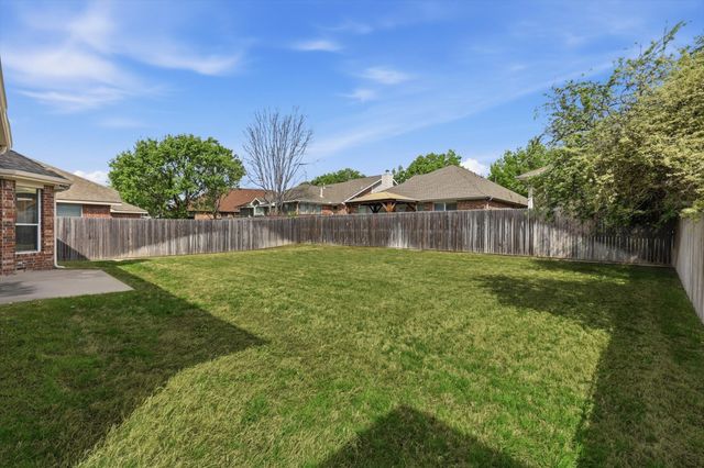 3617 Queenswood Court, Fort Worth, TX 76244