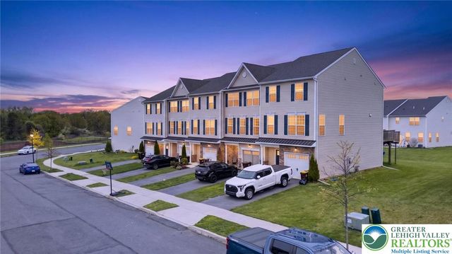 1374 Black Forest Drive, Allentown City, PA 18104