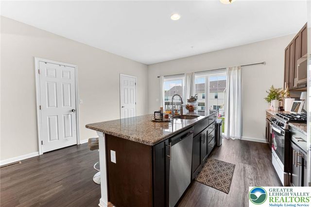 1374 Black Forest Drive, Allentown City, PA 18104